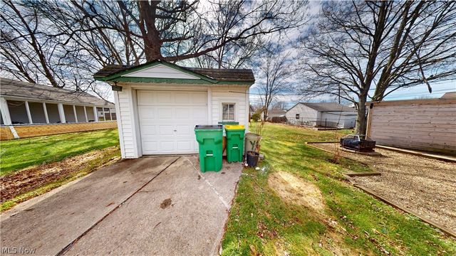 30008 Mildred Drive, Willowick, OH 44095