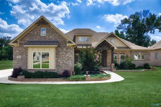212 Idle Creek Drive, Huntsville, AL 35811