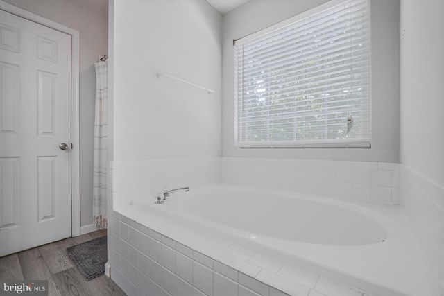 3909 LANCASTER RING RD, Fredericksburg, VA 22408