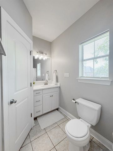 10058 Chanel Dr, Denham Springs, LA 70706
