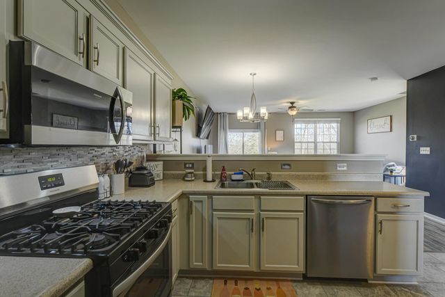 1743 Springtime Court, Dyer, IN 46311