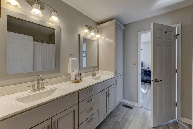 1743 Springtime Court, Dyer, IN 46311