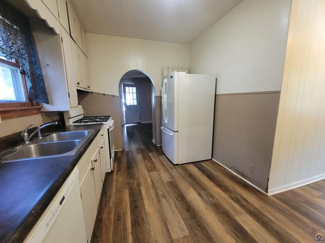 500 SE Rodgers ST, Topeka, KS 66607