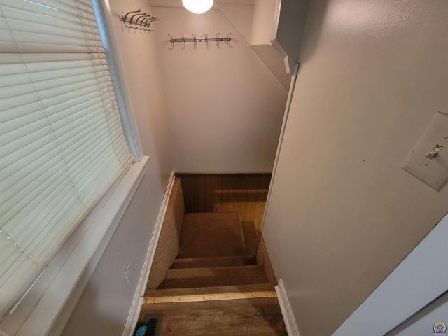 500 SE Rodgers ST, Topeka, KS 66607
