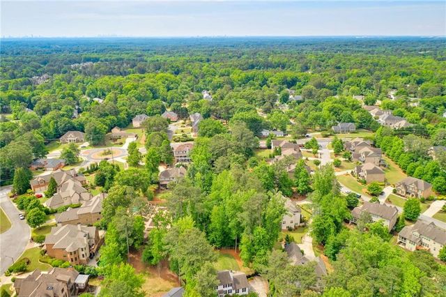 3127 Post Oak Tritt Road, Marietta, GA 30062