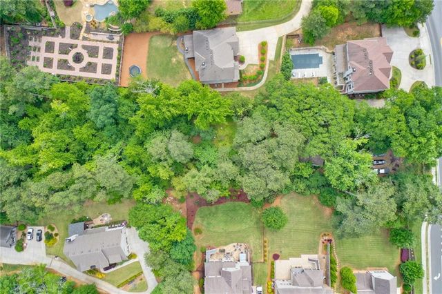 3127 Post Oak Tritt Road, Marietta, GA 30062