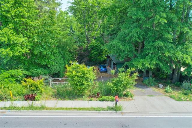 3127 Post Oak Tritt Road, Marietta, GA 30062