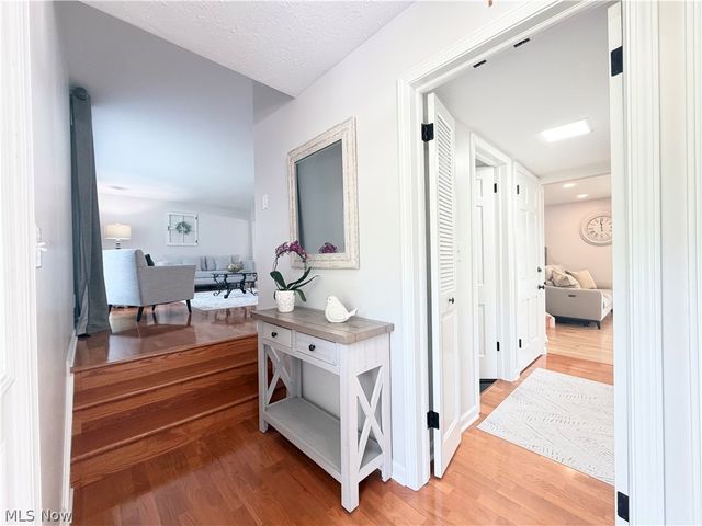 8124 Forest Court N, North Royalton, OH 44133