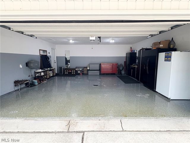 8124 Forest Court N, North Royalton, OH 44133