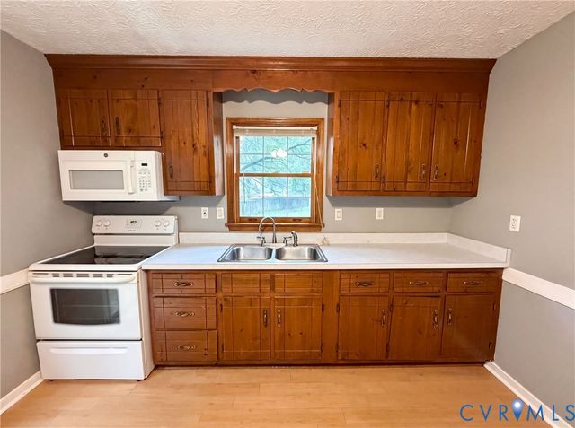 2700 Tipton St, South Chesterfield, VA 23834