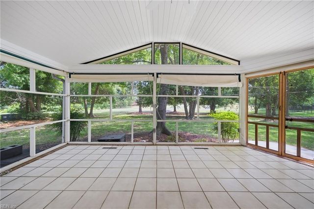 5345 Lake Lawson RD, Virginia Beach, VA 23455
