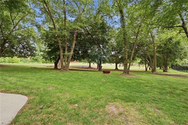 5345 Lake Lawson RD, Virginia Beach, VA 23455