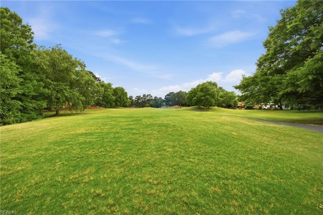 5345 Lake Lawson RD, Virginia Beach, VA 23455