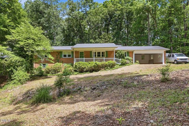 609 Canterbury Road, Sanford, NC 27330