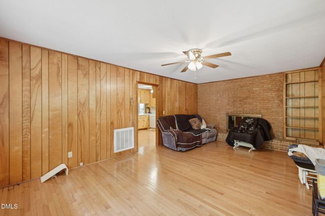 609 Canterbury Road, Sanford, NC 27330