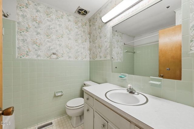 609 Canterbury Road, Sanford, NC 27330