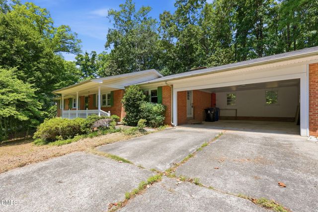 609 Canterbury Road, Sanford, NC 27330