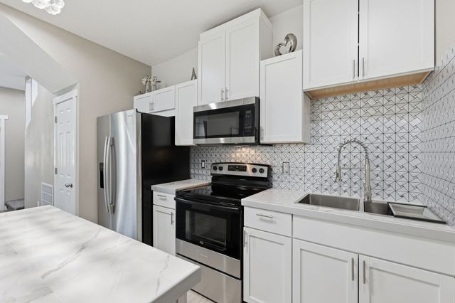 2712 College Avenue, Des Moines, IA 50311