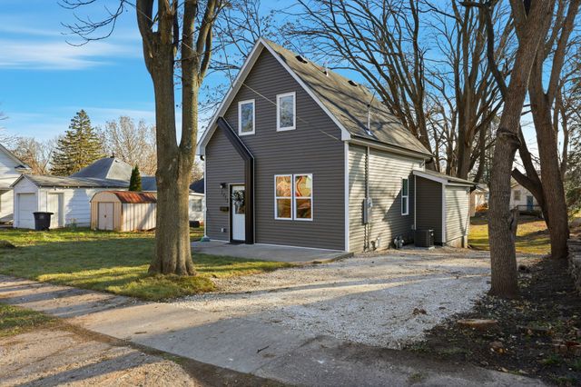 2712 College Avenue, Des Moines, IA 50311