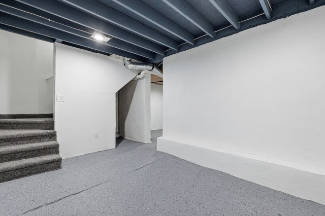 2712 College Avenue, Des Moines, IA 50311