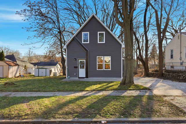 2712 College Avenue, Des Moines, IA 50311