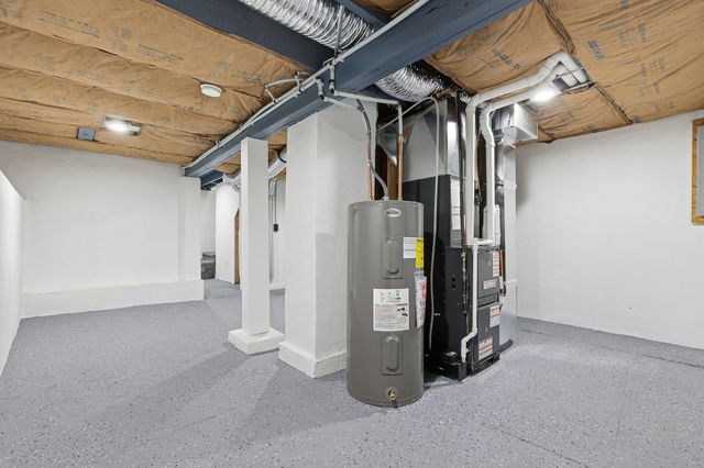 2712 College Avenue, Des Moines, IA 50311