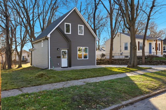 2712 College Avenue, Des Moines, IA 50311