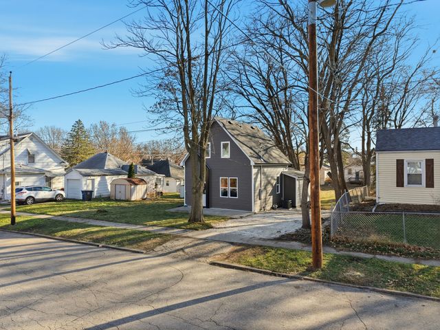 2712 College Avenue, Des Moines, IA 50311