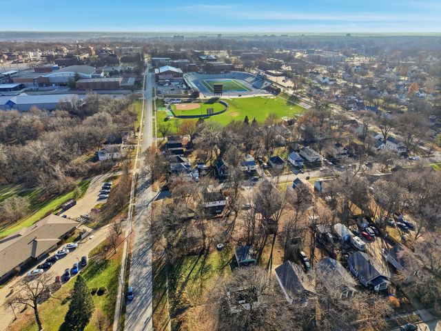 2712 College Avenue, Des Moines, IA 50311