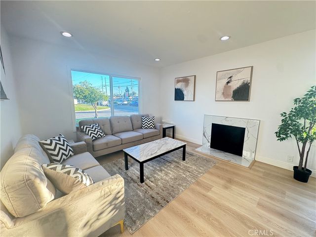 8273 Samoline, Pico Rivera, CA 90660