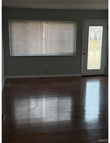 1020 Belmont Terrace, Florissant, MO 63033