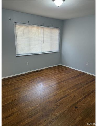 1020 Belmont Terrace, Florissant, MO 63033