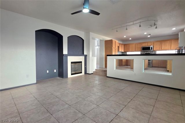 1420 Rose Garden Lane, Las Vegas, NV 89142