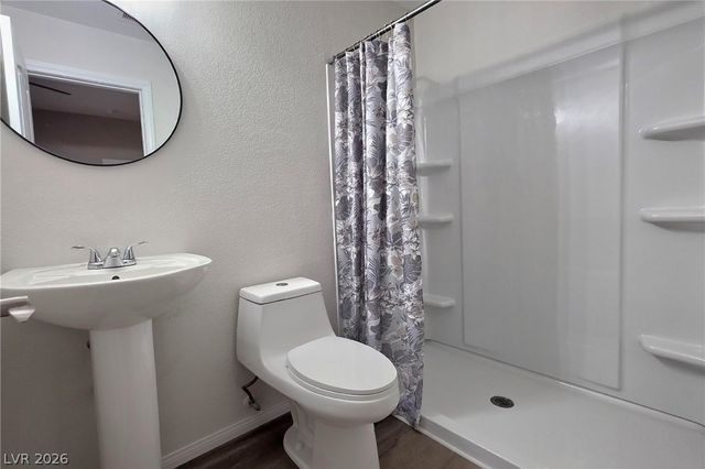 1420 Rose Garden Lane, Las Vegas, NV 89142