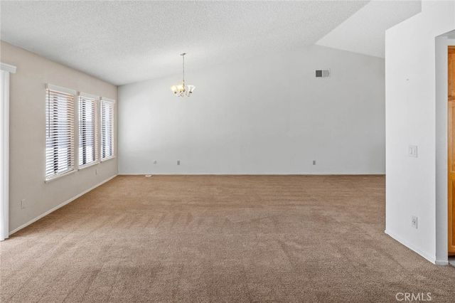 8643 Panorama, Hesperia, CA 92344