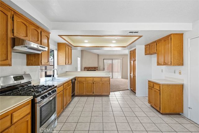 8643 Panorama, Hesperia, CA 92344