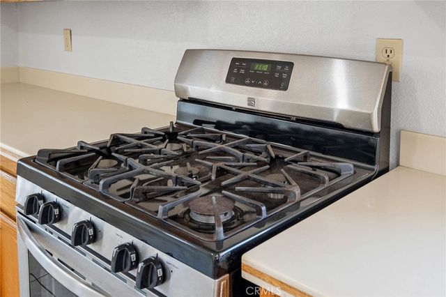 8643 Panorama, Hesperia, CA 92344