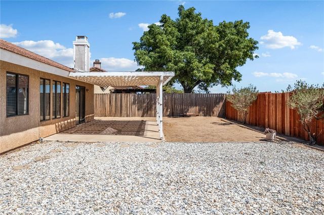 8643 Panorama, Hesperia, CA 92344
