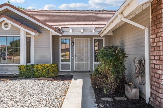 8643 Panorama, Hesperia, CA 92344