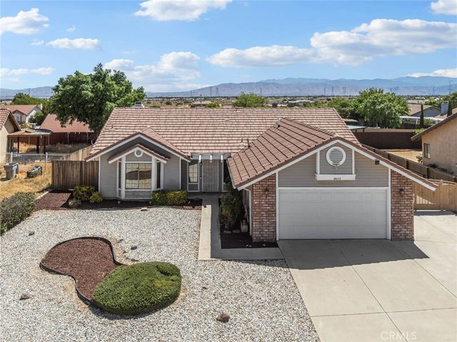 8643 Panorama, Hesperia, CA 92344