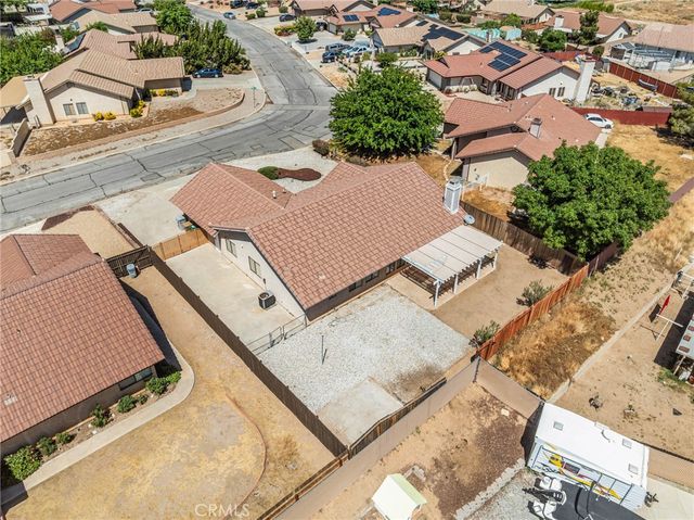8643 Panorama, Hesperia, CA 92344