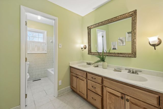 1013 Britton Ave, Gallatin, TN 37066