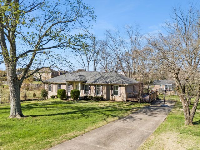 1013 Britton Ave, Gallatin, TN 37066