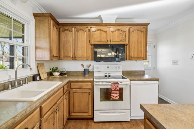 1013 Britton Ave, Gallatin, TN 37066