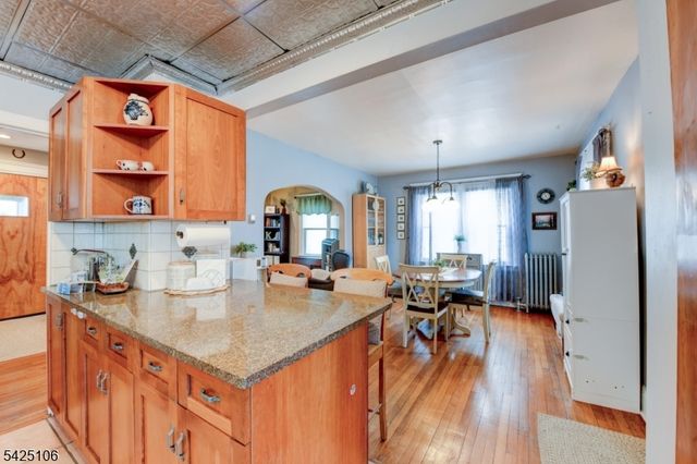 157 Berwyn St, Roselle Park Boro, NJ 07204