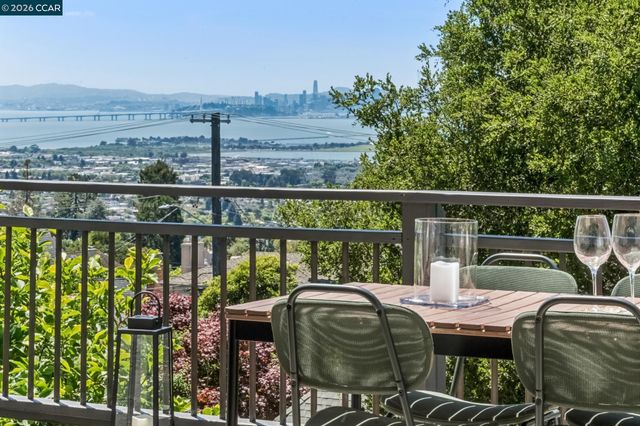 212 Yale Ave, Kensington, CA 94708
