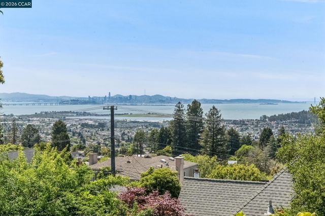 212 Yale Ave, Kensington, CA 94708