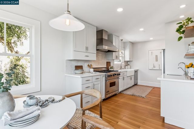 212 Yale Ave, Kensington, CA 94708