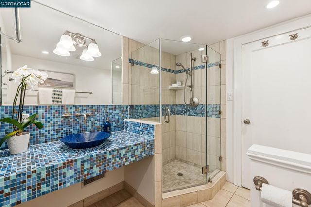 212 Yale Ave, Kensington, CA 94708