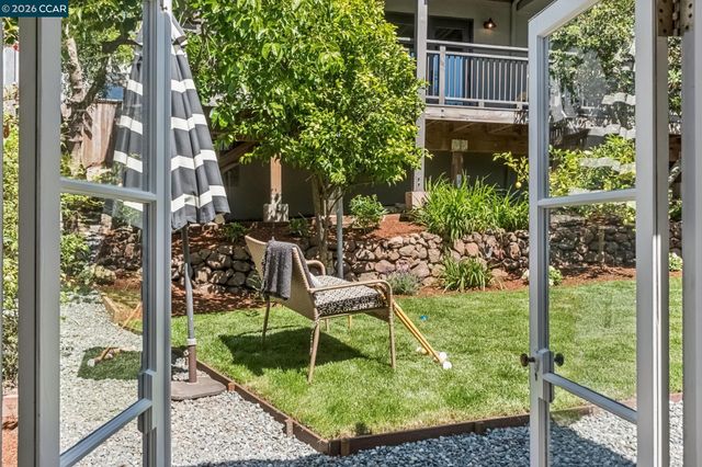 212 Yale Ave, Kensington, CA 94708